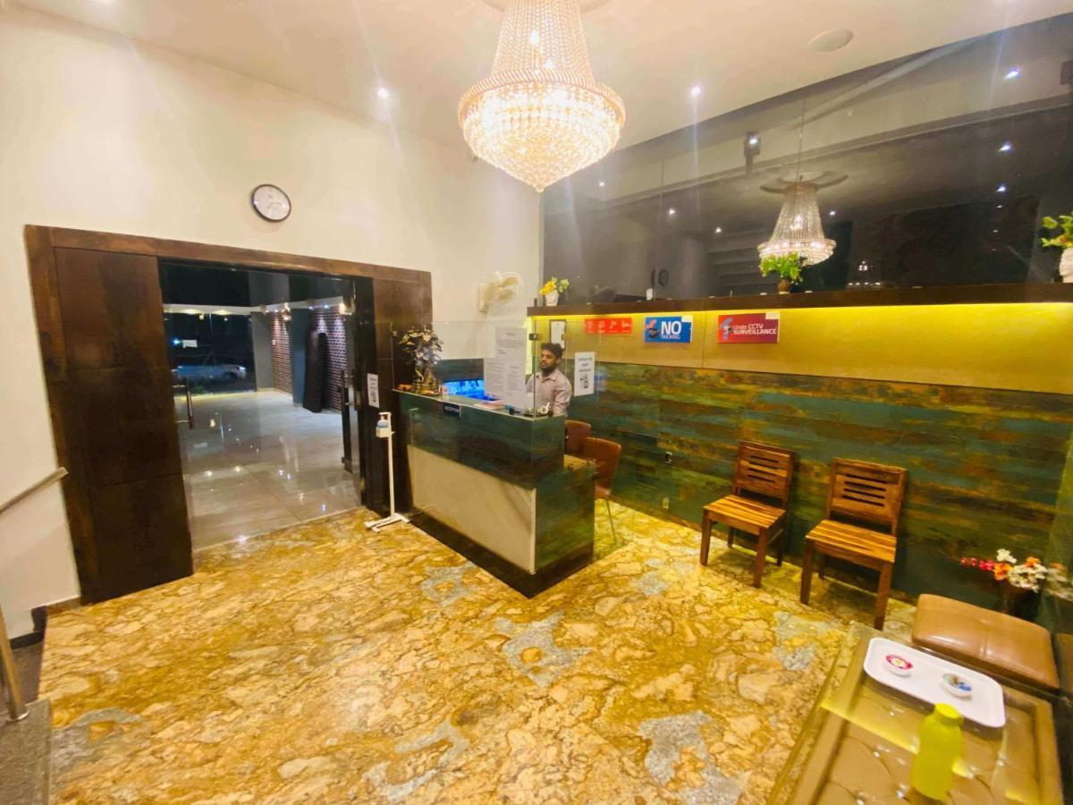 Hotel Signature Planet Indore Exterior foto